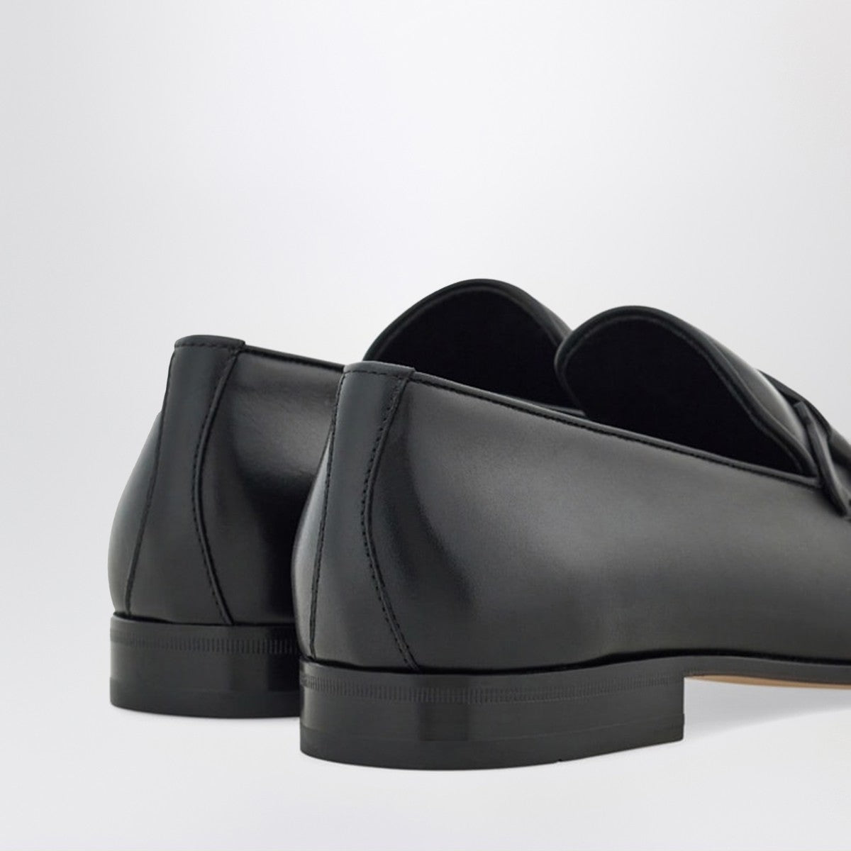 Ferragamo Black loafer with Gancini logo